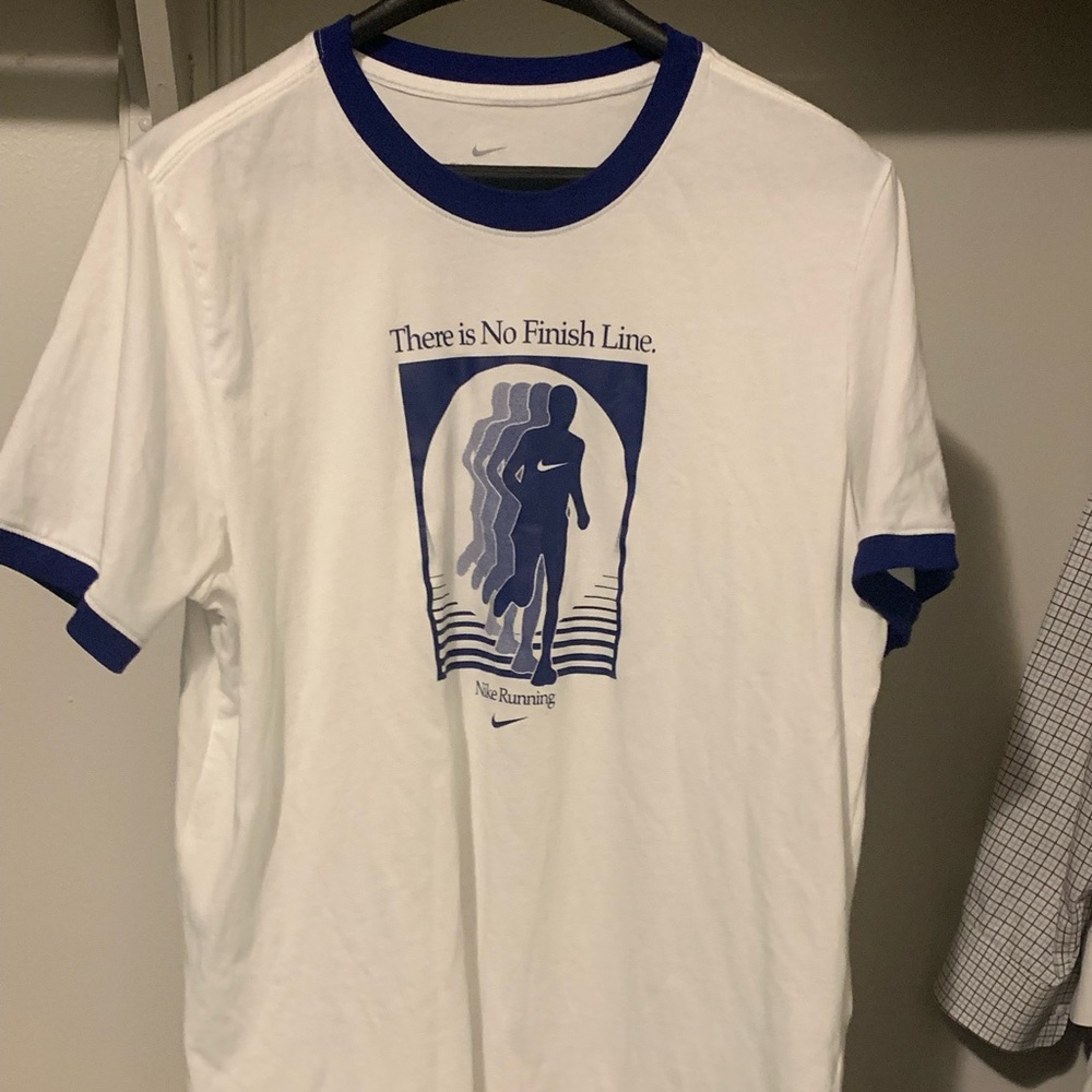 Nike Mens Shirt - Large. “There is no finish line”